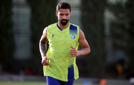 قرارداد سهرابیان با استقلال امضا شد