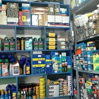 بحران به بازار لوازم یدکی رسید / مردم توان قطعه هم خرید ندارند