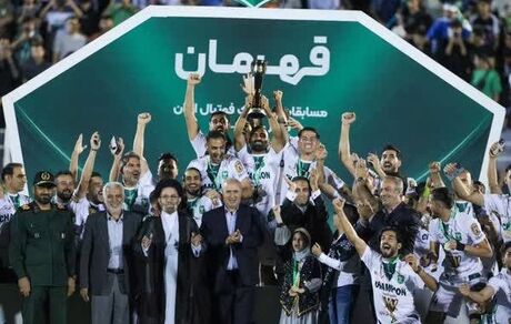 ورزشگاه لرآره‌نا خرم آباد امکان میزبانی در لیگ برتر ندارد!