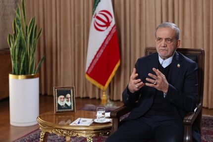 رئیس جمهور: ما قبول داریم مشکل داریم / دشمن در جنگ ۱۲ روزه شکست خورد