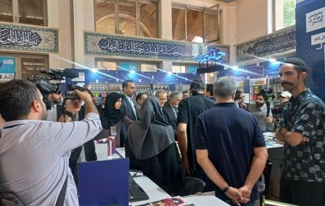 بازدید رئیس جمهور از نمایشگاه کتاب تهران