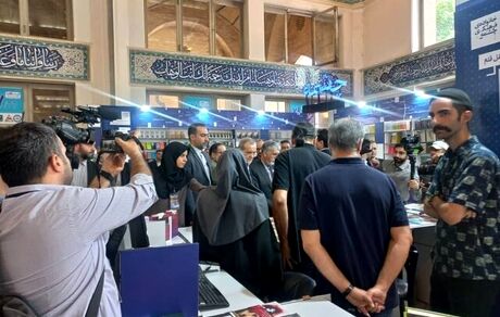 بازدید رئیس جمهور از نمایشگاه کتاب تهران