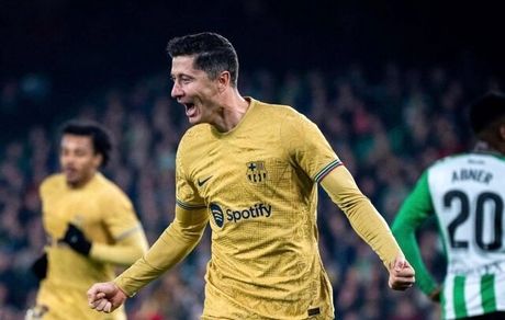 لواندوفسکی برگشت، بارسلونا باز هم برد