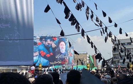 تهرانی‌ها با «رئیس‌جمهور مُغتنم» و همراهان شهیدش وداع کردند + تصاویر