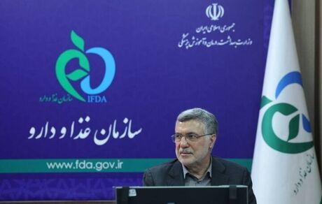 وزیر بهداشت از برنامه کنترل قیمت دارو با بیمه خبرداد