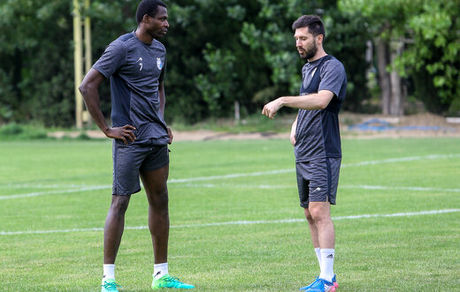 تا ساعتی دیگر، پرونده نقل و انتقالات استقلال باز می‌شود