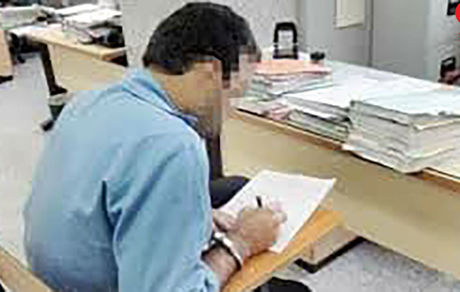 متهم پا شکسته راهی زندان شد