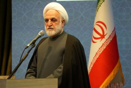 محسنی اژه‌ای: همکاران و کارکنان قضایی متصف به صفت حسن‌خلق با مردم شوند