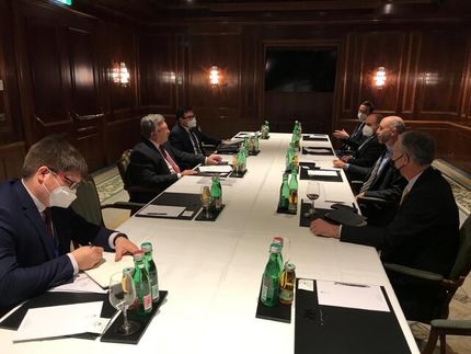 رایزنی روسیه و آمریکا در وین درباره احیای برجام و لغو تحریمهای ایران