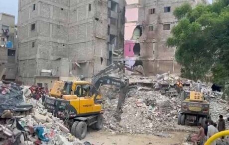۱۶ کشته در حادثه ریزش ساختمان مسکونی در پرجمعیت‌ترین شهر پاکستان