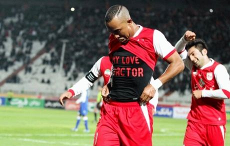 ادینیو: زندگی کردن در ایران را بیشتر از برزیل دوست دارم/ خیابان‌ها در ایران امن تر است
