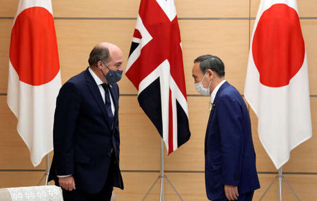 انگلیس دو ناو را بطور دائم در آب‌های آسیا مستقر می‌کند