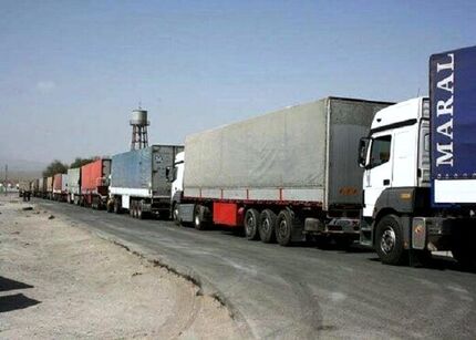 حمل ۲۰۰ هزار تن کالای اساسی توسط ناوگان باری آذربایجان‌غربی از بنادر جنوبی کشور 