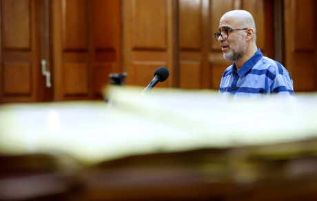 اکبر طبری: اگر بخواهم دوستانم کل لواسان را به نامم می‌کنند/ به من مربوط نیست که شما چنین دوستانی ندارید 
