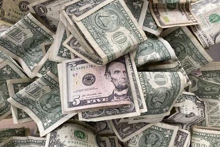 قیمت روز دلار و یورو در بازار مبادله ارز و طلا