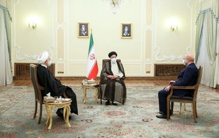  نشست سران قوا به میزبانی آیت‌الله رییسی برگزار شد.