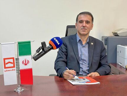 بانک مسکن ۲۷,۰۰۰,۰۰۰,۰۰۰,۰۰۰ به پروژه های نهضت ملی همدان تزریق کرد
