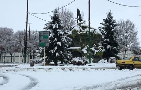 بارش برف در دلفان از ۲ متر گذشت