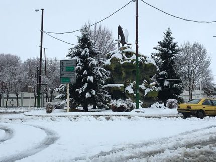 بارش برف در دلفان از ۲ متر گذشت
