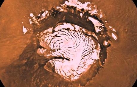 مطالعه جدید: آب زیرزمینی در مریخ، احتمالا سرابی از غبار است