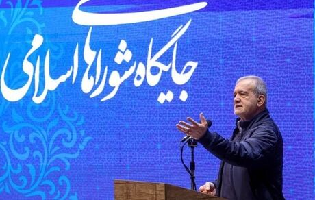 رئیس جمهور: دولت بدنبال قطع همه مسیرهای رانت و رشوه است / می‌خواهیم عدالت را پیاده کنیم