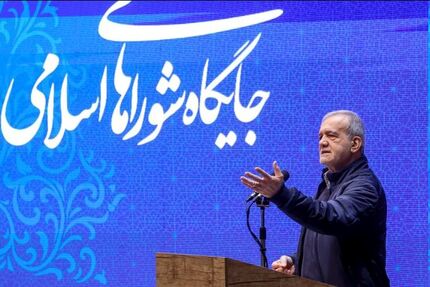 رئیس جمهور: دولت بدنبال قطع همه مسیرهای رانت و رشوه است / می‌خواهیم عدالت را پیاده کنیم