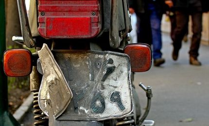 پلاک پوشانده شود، موتورسیکلت توقیف می‌شود