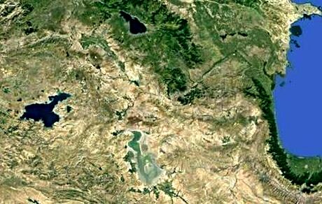 عکس جنجالی از دریاچه‌های ۳ کشور ایران ، ترکیه و ارمنستان!