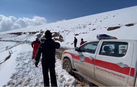 نجات ۱۶ طبیعت‌گرد گرفتار در ارتفاعات البرز
