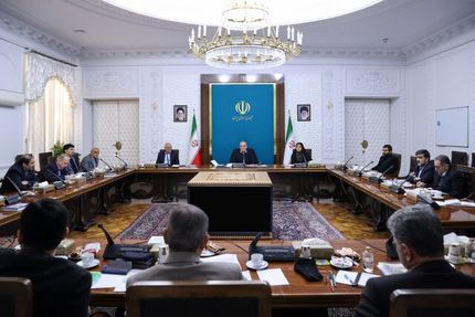 تاکید رئیس جمهور بر برخورد با افرادی دخیل در خروج سوخت از شبکه رسمی 