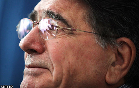 محمدرضا شجریان از بیمارستان مرخص شد/ ادامه درمان در منزل