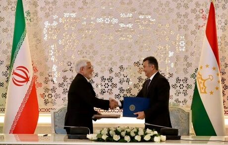 تبادل ۴ سند و یادداشت تفاهم همکاری مشترک بین مقام‌های عالی‌رتبه ایران و تاجیکستان