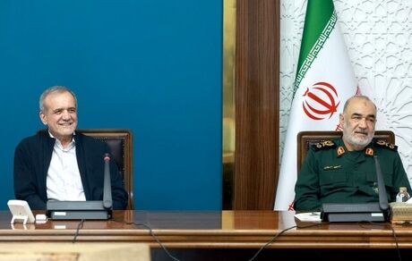 رئیس جمهور: تجمیع ظرفیت‌های دولت و بسیج، زمینه‌ساز تحولی عمیق در شیوه خدمت‌رسانی خواهد بود