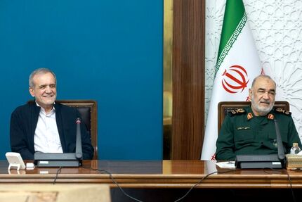 رئیس جمهور: تجمیع ظرفیت‌های دولت و بسیج، زمینه‌ساز تحولی عمیق در شیوه خدمت‌رسانی خواهد بود