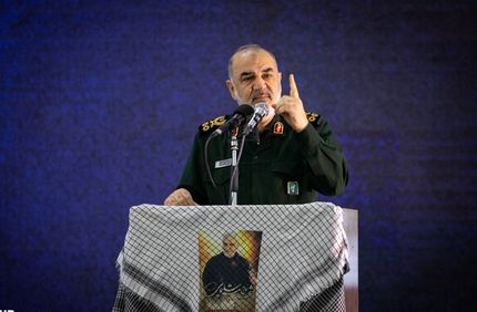 سرلشکر سلامی: سیمای جنگ‌ها با فناوری‌های پیشرفته در حال تغییر است