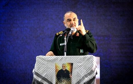 سرلشکر سلامی: سیمای جنگ‌ها با فناوری‌های پیشرفته در حال تغییر است