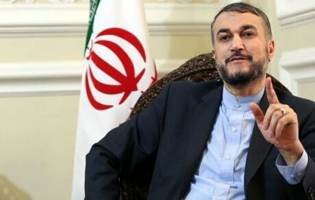 وزیر امور خارجه از خبرنگاران عذرخواهی کرد