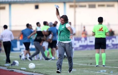 هلال احمر دست بردار شکایت از سرمربی خارجی استقلال نیست