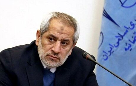 وقتی دادستان پیشین تهران با پراید مسافرکشی می‎کند!