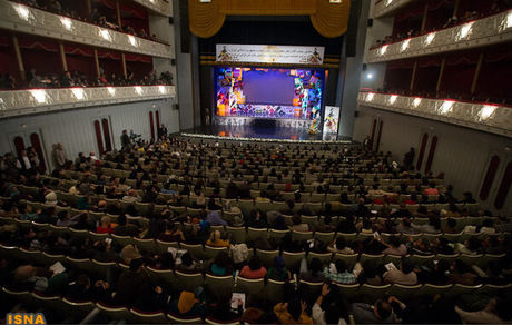 آتیلا پسیانی، سیف الله صمدیان و محمود کلاری، داوران بخش عکس جشنواره تئاتر فجر