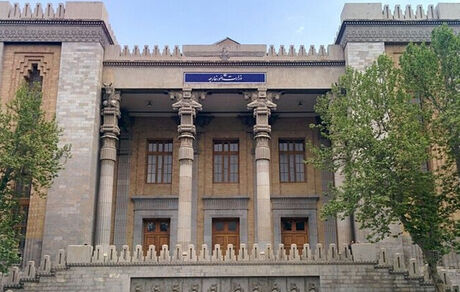 ایران، کاردار فرانسه را احضار کرد