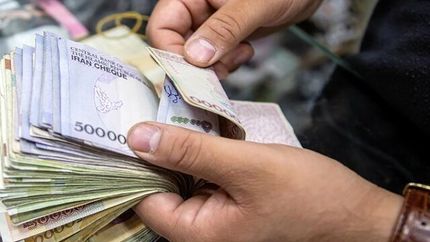 پرداخت فوق‌العاده خاص به کارمندان دولت