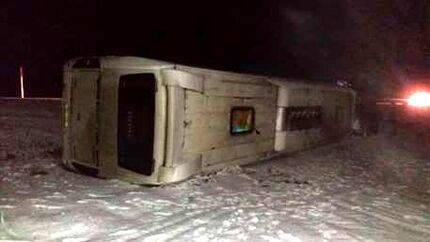 ادامه حوادث واژگونی اتوبوس‌های مسافربری / این بار ١٧ مصدوم در محور ازنا-اراک