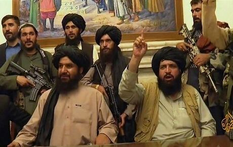 ماجرای فرار اشرف غنی و تبانی وی با طالبان حقانی