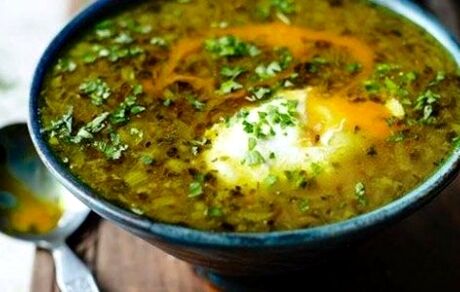 اشکنه یکی از غذاهای اصیل و قدیمی ایران
