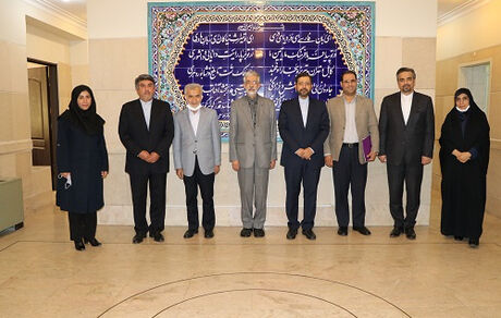 خطیب زاده: زبان فارسی را تبدیل به کالایی مرغوب کنیم