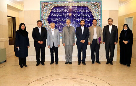 خطیب زاده: زبان فارسی را تبدیل به کالایی مرغوب کنیم