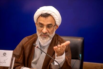 اعضای شورای عالی انقلاب فرهنگی کاهش یافت