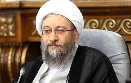 آملی‌لاریجانی: جمع شدن گوشت و میوه از سفره عده‌ای، بسیار دردناک است
