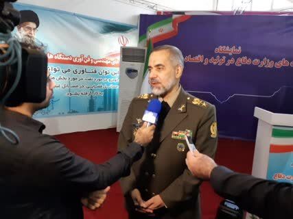 وزیر دفاع و پشتیبانی نیروهای مسلح: سرریز فناوری‌های وزارت دفاع را در اختیار بخش خصوصی و صنعتی قرار می‌دهیم